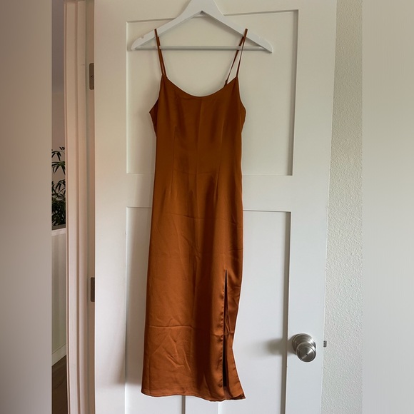🍂✨Abercrombie & Fitch Burnt Satin Midi Slip Dress - XS ✨🍂 - Picture 2 of 9